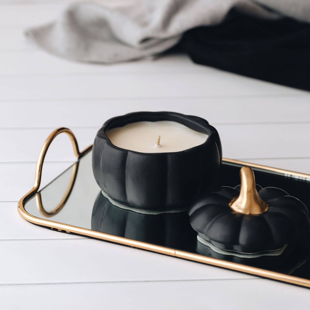 Manor Road Pompion Matte Black Candle