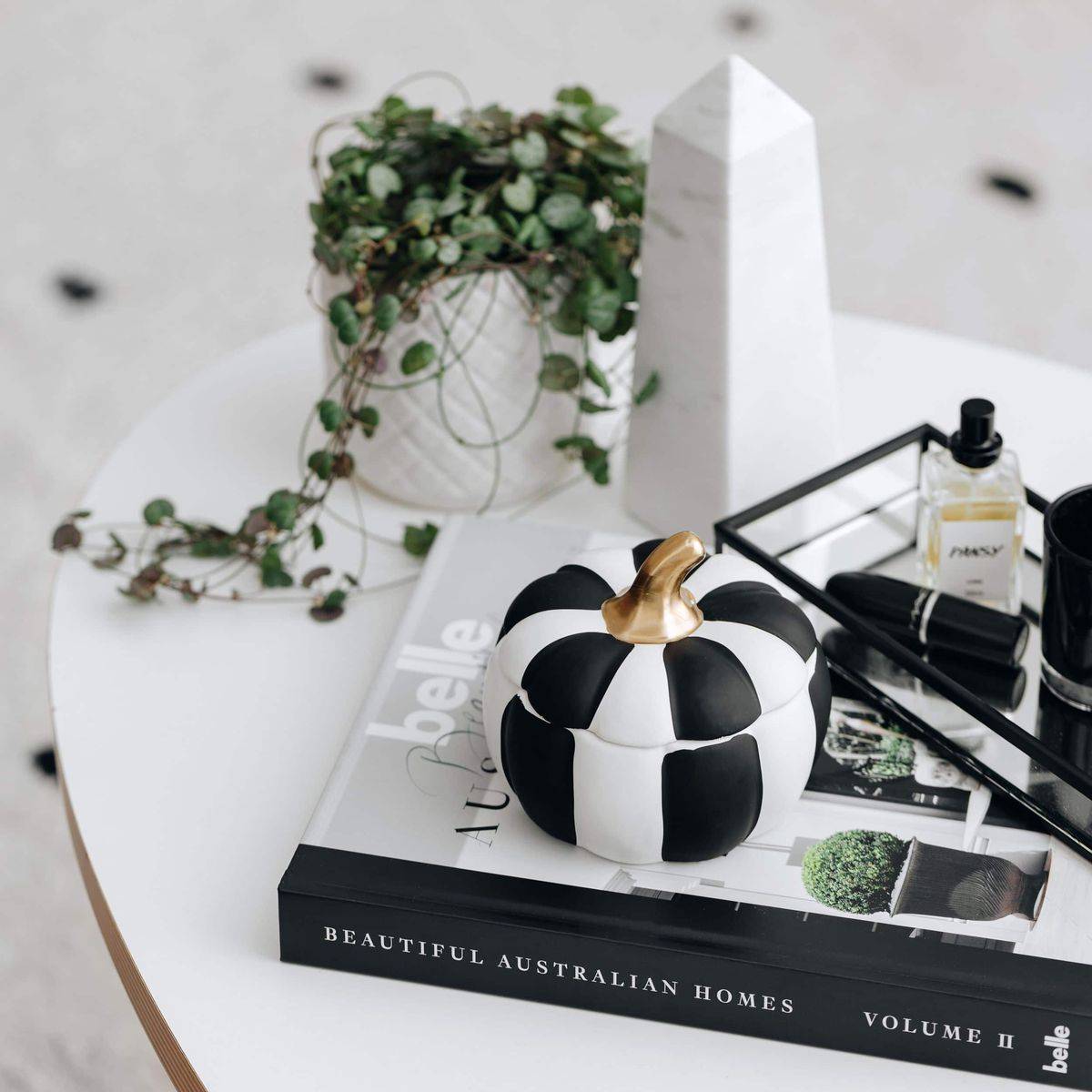 Manor Road Pompion Matte Stripe Candle