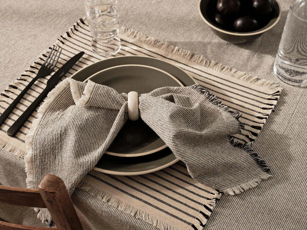 Broste Copenhagen Elouise Placemats Off White/Black set/2