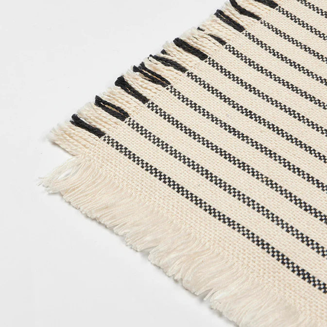 Broste Copenhagen Elouise Placemats Off White/Black set/2