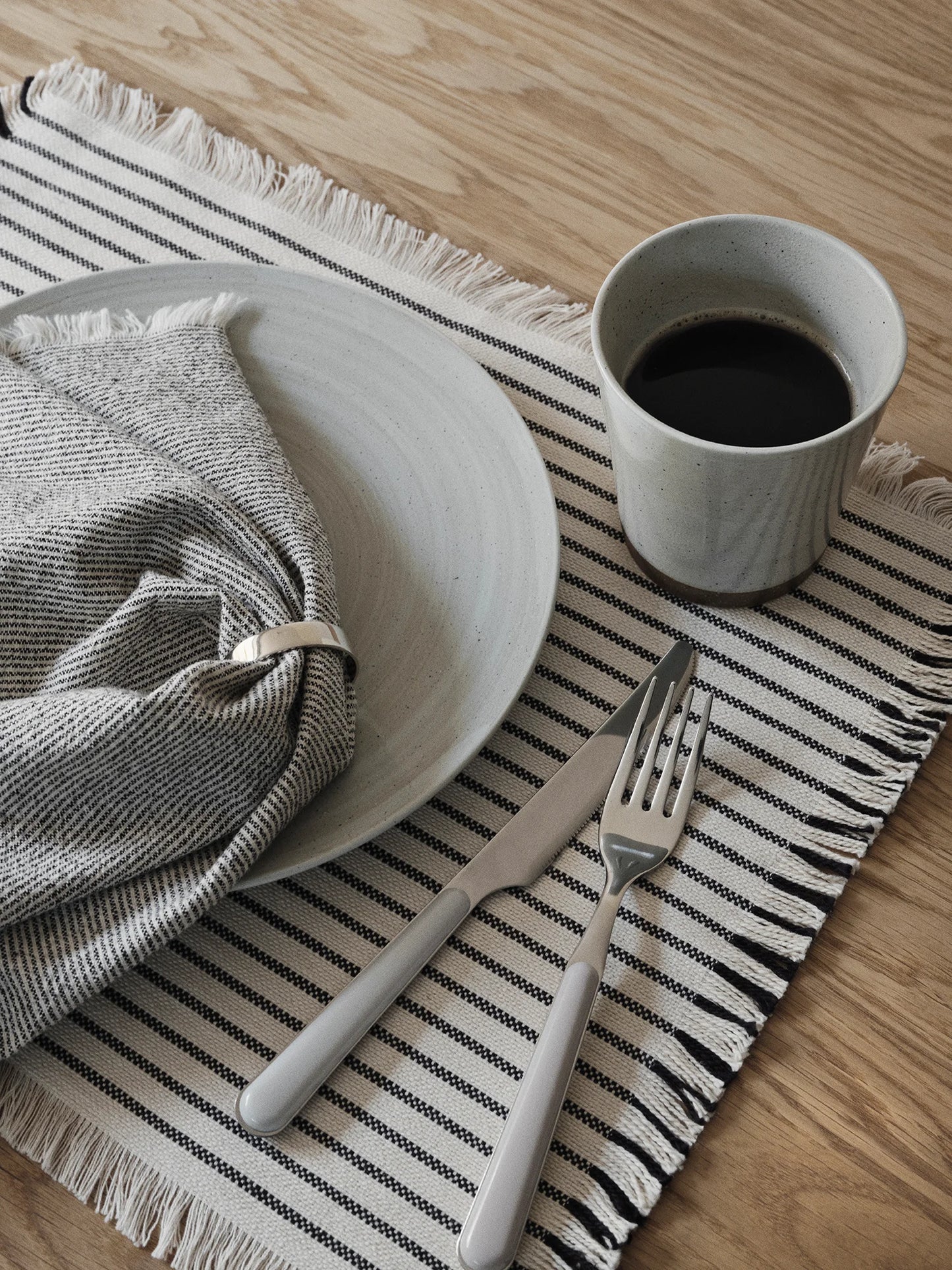 Broste Copenhagen Elouise Placemats Off White/Black set/2