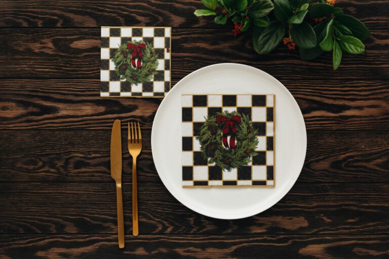 Manor Road Checkered Wreath Cocktail Napkins