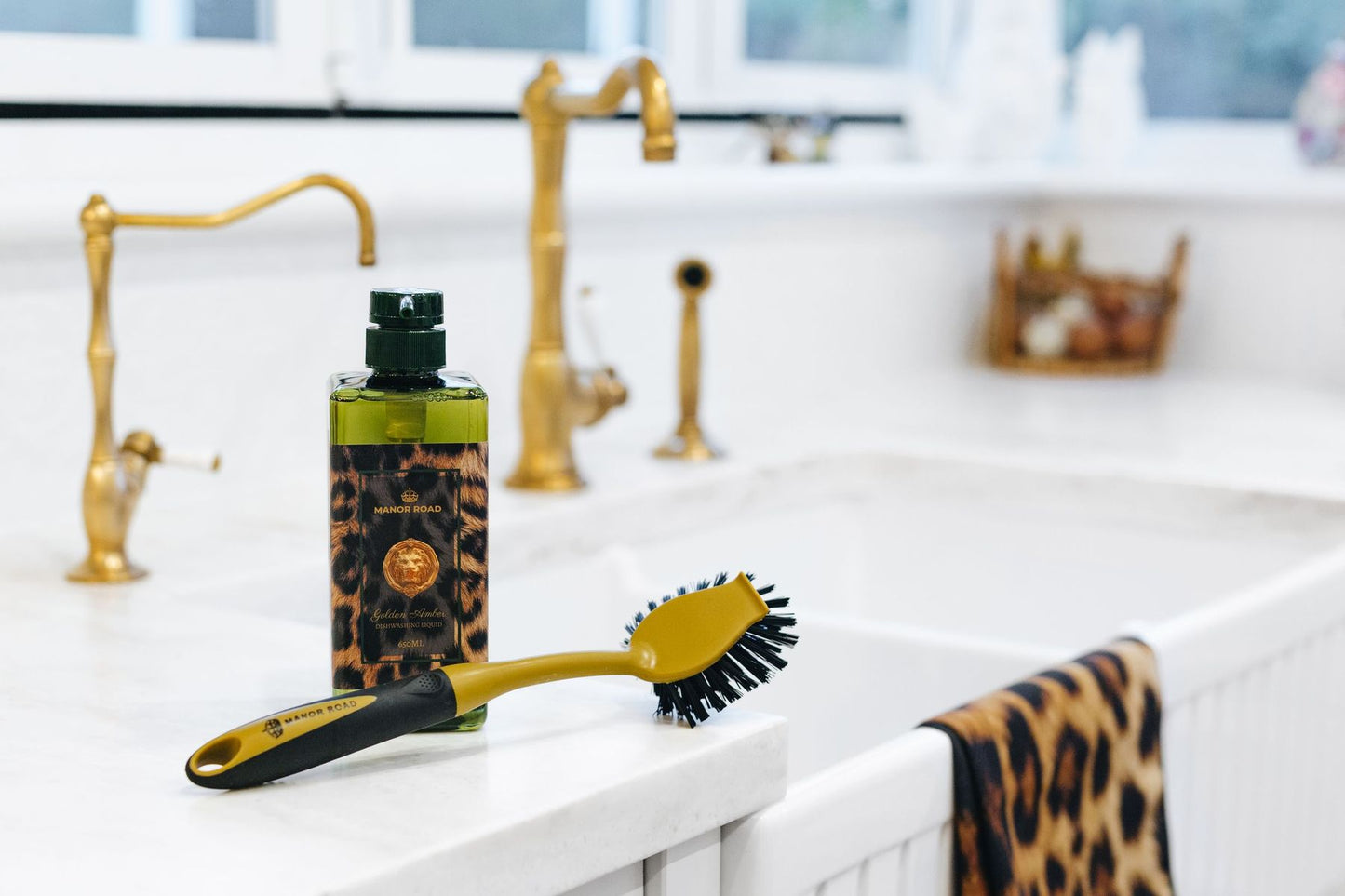 Manor Road Golden Amber Dishwashing Detergent