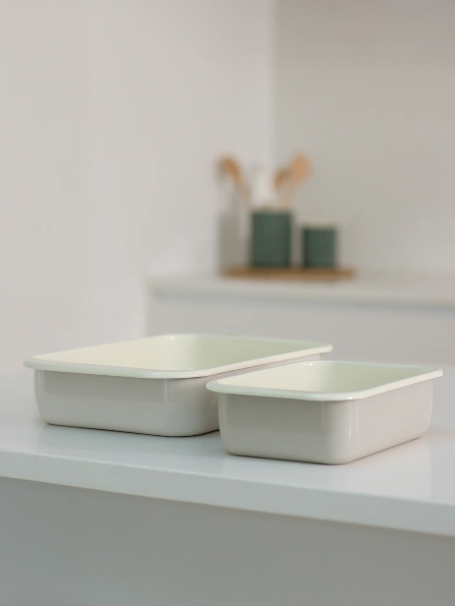 Citta Enamel Baking Tray Light Grey/Cream Large
