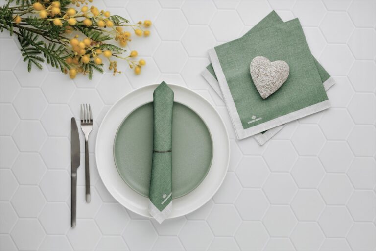 Manor Road Linen Green Dinner Napkins