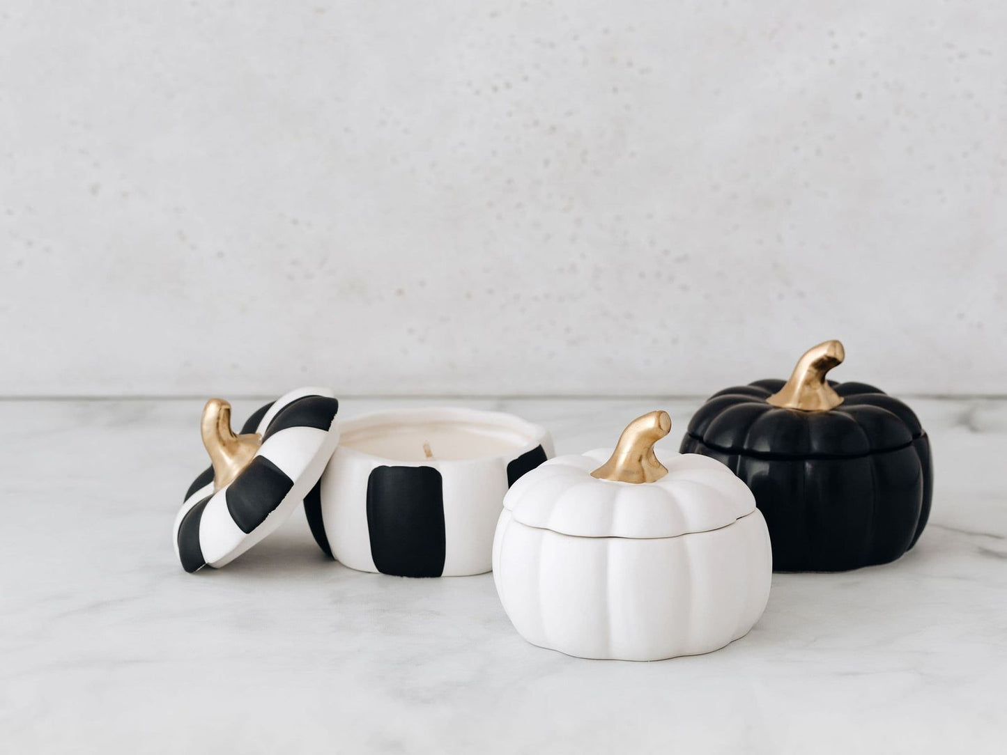 Manor Road Pompion Matte Stripe Candle