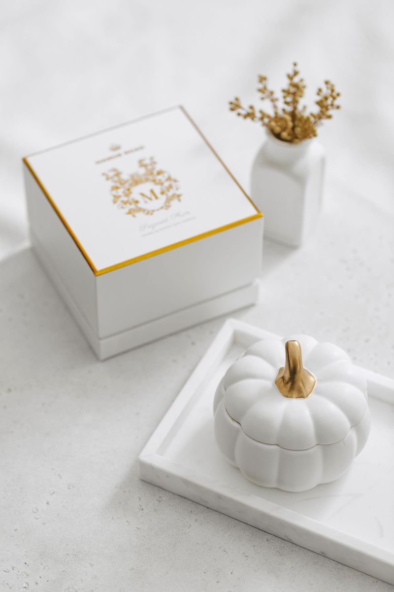 Manor Road Pompion Matte White Candle