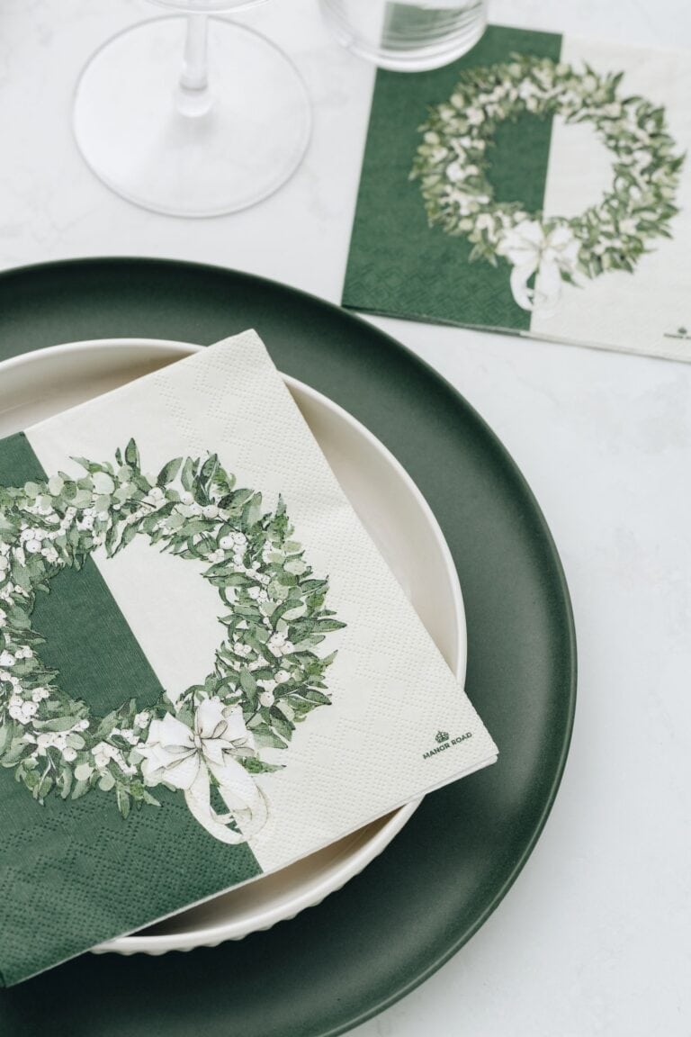 Manor Road White Berry Wreath Luncheon Napkins