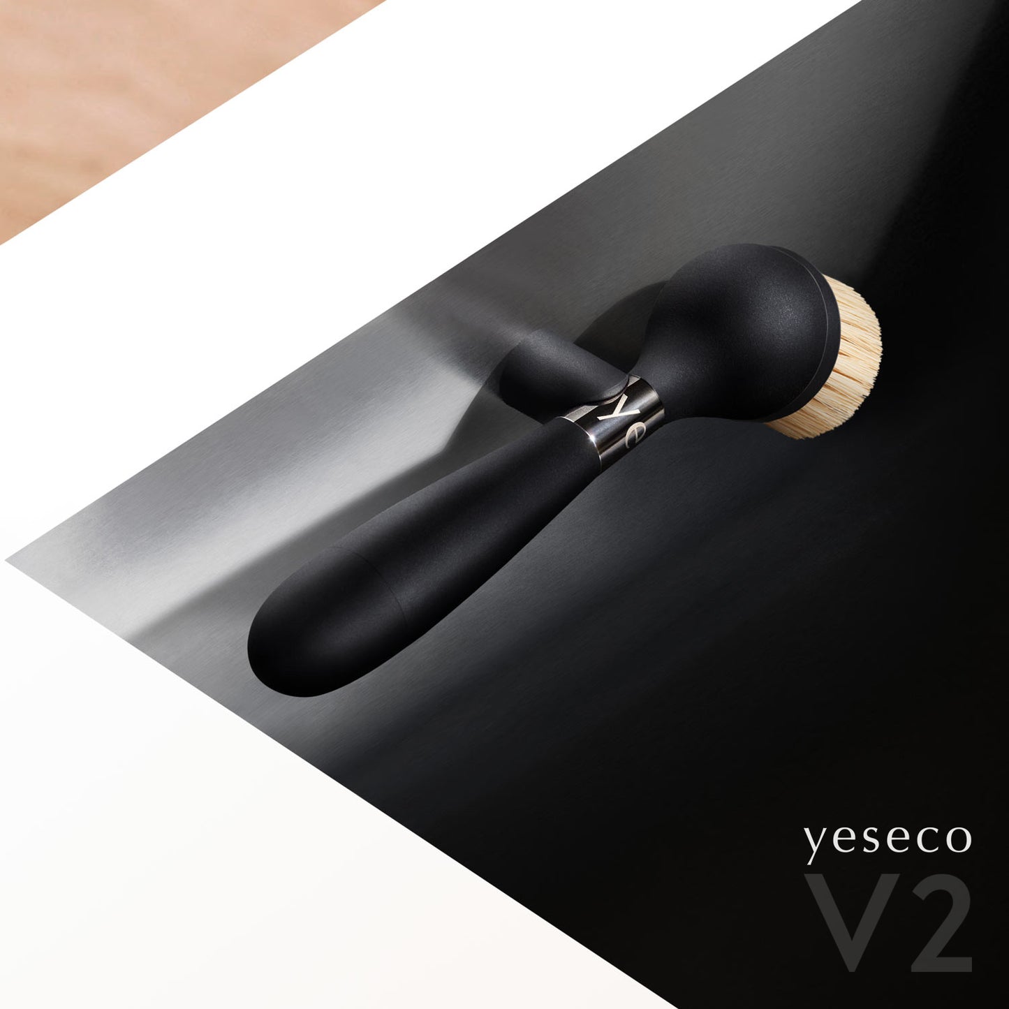 yeseco V2 Brush with Magnetic Stand Black