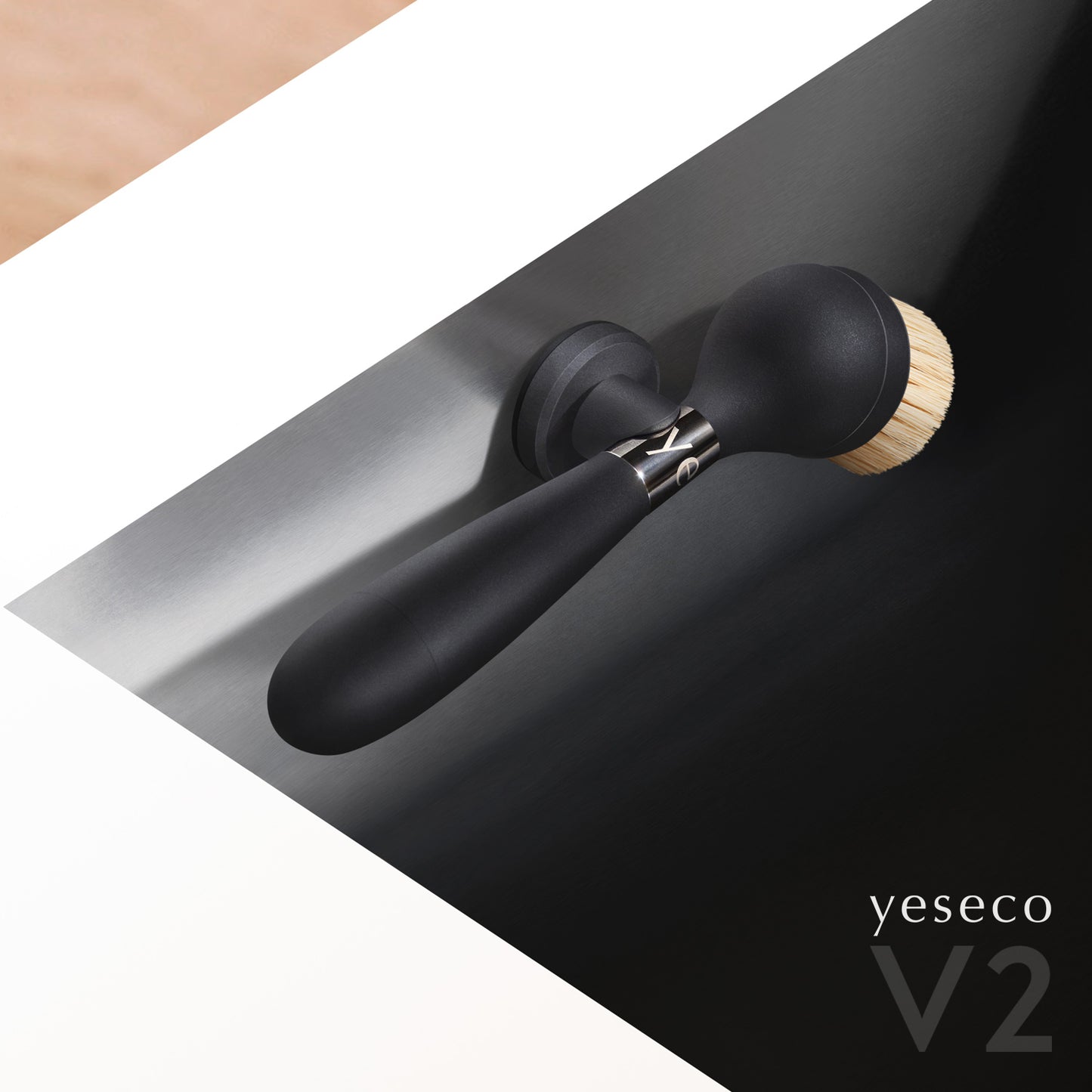 yeseco V2 Brush with Suction Stand Black