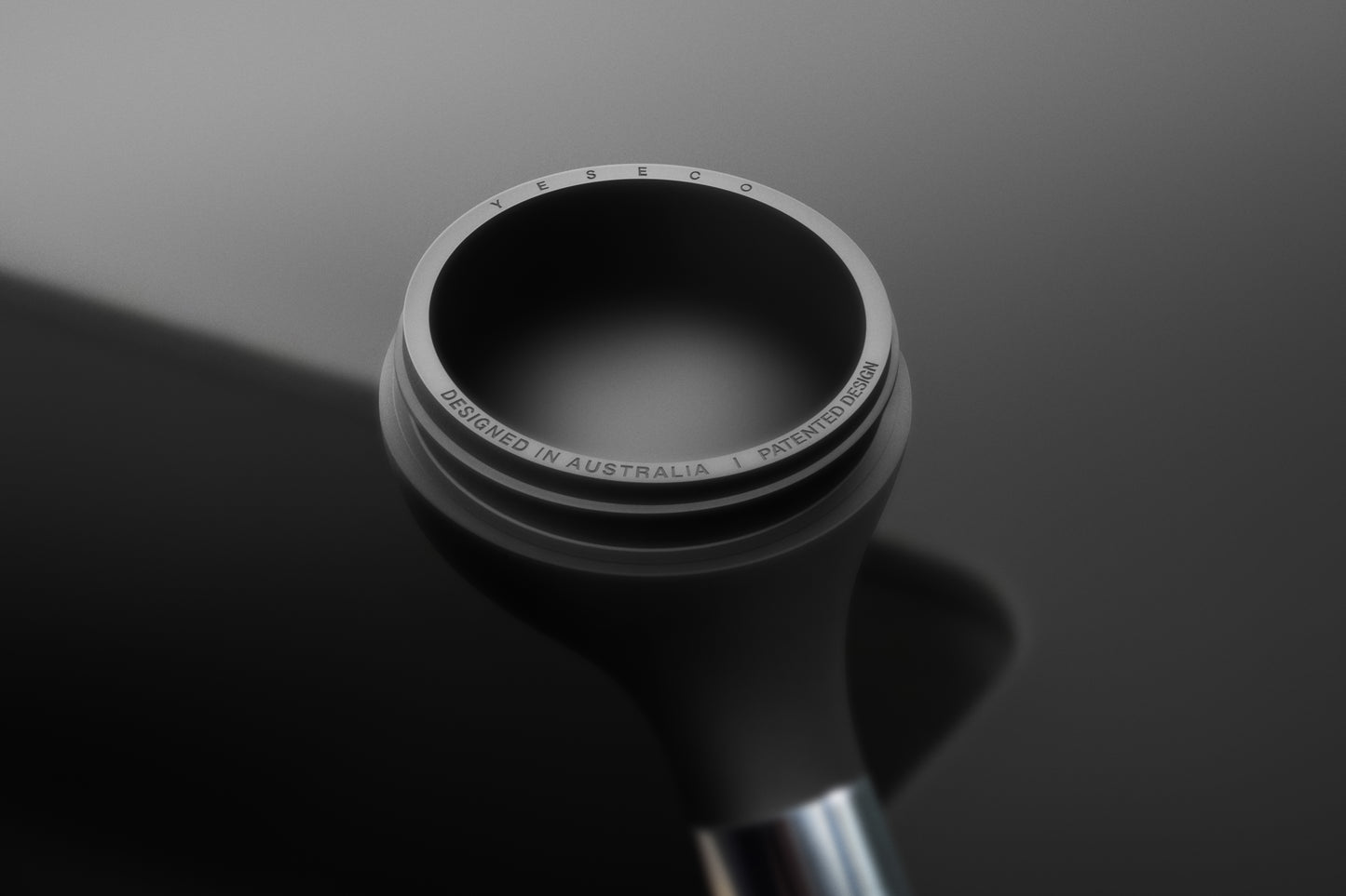 yeseco V2 Brush with Magnetic Stand Black